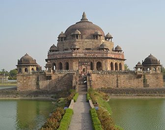 sightseeing in new delhi, historical places in delhi, delhi tourist attractions