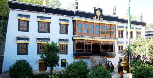 delhi to leh bus booking, leh ladakh tour package from delhi, ladakh tour packages