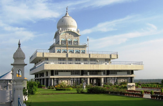 Chandigarh tour, places to visit in Chandigarh, Chandigarh tour package, tourist places in Punjab, sehgal transport