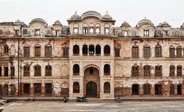 Chandigarh tour, places to visit in Chandigarh, Chandigarh tour package, tourist places in Punjab, sehgal transport