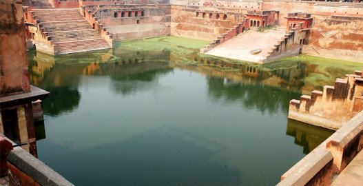 mathura to delhi bus, mathura vrindavan tour package,mathura to delhi distance, mathura temple timings,mathura vrindavan darshan,brijwasi mathura,brijwasi royal mathura