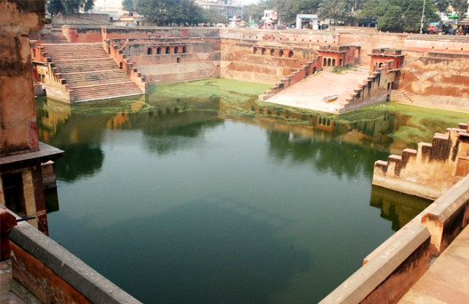 mathura to delhi bus, mathura vrindavan tour package,mathura to delhi distance, mathura temple timings,mathura vrindavan darshan,brijwasi mathura,brijwasi royal mathura