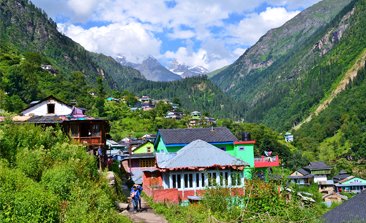 places to visit in kasol, where to stay in kasol, kasol trip from delhi, things to do in kasol, parvati river in kasol, bhuntar to kasol, kheerganga trek route, himachal volvo booking, kasol to delhi bus