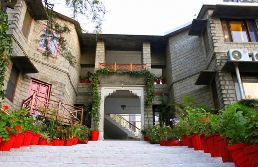 mount abu sightseeing, mount abu tourism best season, Mount Abu Wildlife Sanctuary, kesar bhawan palace mount abu, kanha national park, delhi to mount abu bus, bus from delhi to mount abu