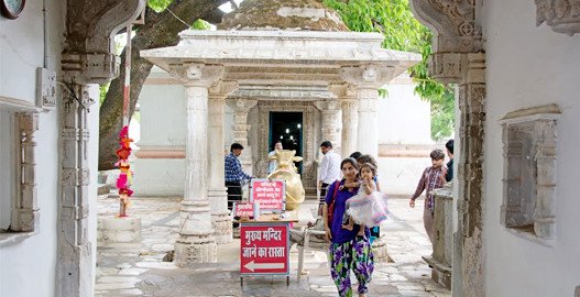 mount abu sightseeing, mount abu tourism best season, Mount Abu Wildlife Sanctuary, kesar bhawan palace mount abu, kanha national park, delhi to mount abu bus, bus from delhi to mount abu