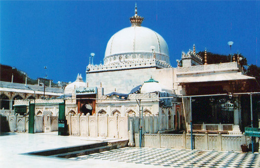 ajmer tourist places, ajmer sightseeing , golden triangle india tour, ajmer ki dargah , anasagar lake ajmer, anasagar lake ajmer rajasthan india, volvo bus booking, delhi to ajmer bus