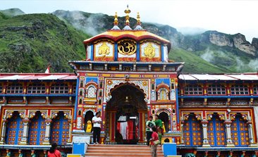 badrinath yatra, kedarnath dham, do dham yatra package, haridwar to kedarnath, visit to kedarnath & badrinath, delhi to badrinath bus, badrinath darshan, Volvo bus booking, Tempo traveller rent in delhi
