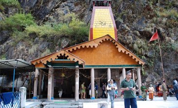 Brahma Kund at Haridwar, char dham yatra, char dham yatra package, char dham yatra package cost, chardham tour packages, luxury bus service in delhi, Kempty Fall, Kashi Vishwanath temple, Alaknanda in Devprayag, volvo bus booking, bus on rent, uttarakhand volvo bus service