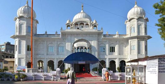 mohali tourist places, places to visit in mohali, gurdwara amb sahib, baba banda singh bahadur war memorial, fateh burj, mohali weather, delhi to mohali volvo bus, volvo bus from delhi to chandigarh, tempo traveller on rent in Delhi, Tata Coach On Hire In Delhi