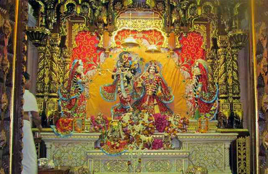 vrindavan temple,mathura vrindavan tour, vrindavan tourism,Banke Bihari Mandir, hotels near banke bihari temple, iskcon temple vrindavan, vrindavan temple list, delhi to vrindavan bus service volvo